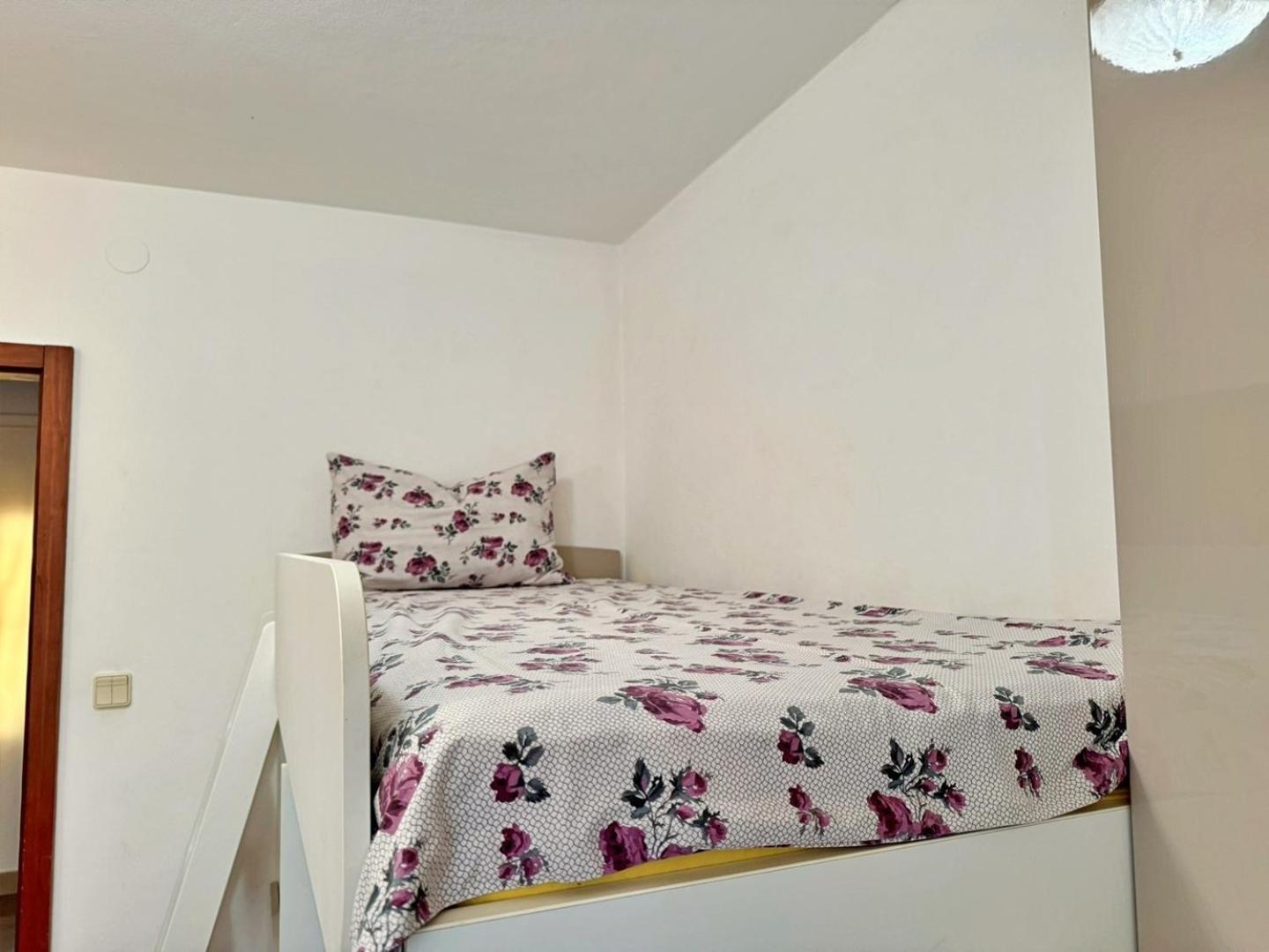 Apartments Katarina Malinska Buitenkant foto